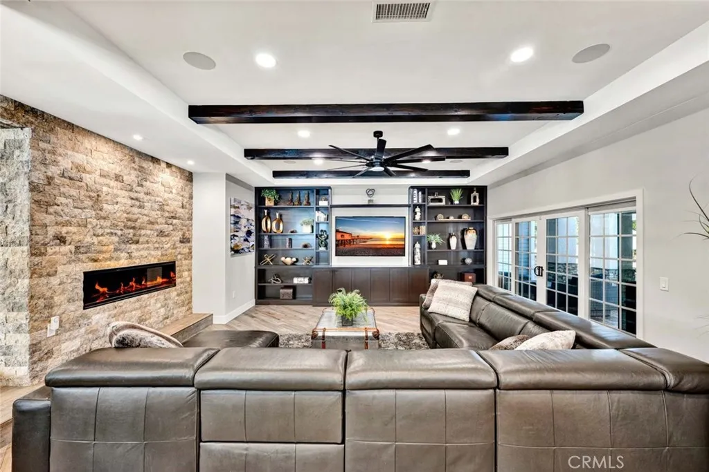 17525 Sunwest Circle, Yorba Linda, California 92886 home-pic-9