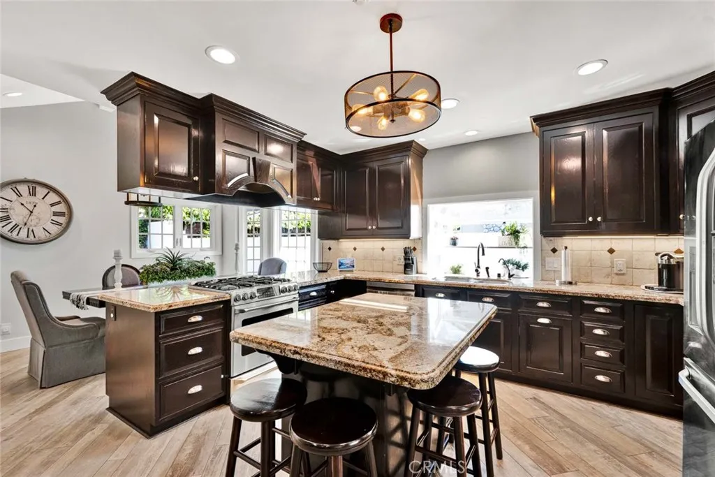 17525 Sunwest Circle, Yorba Linda, California 92886 home-pic-7
