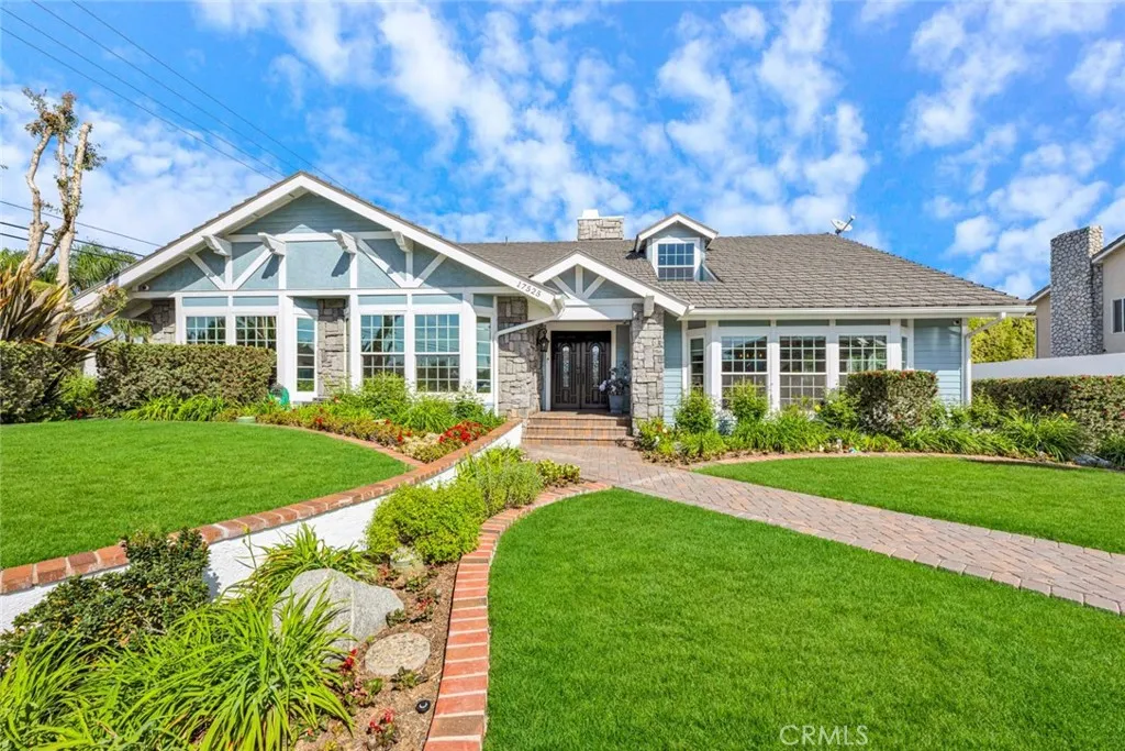 17525 Sunwest Circle, Yorba Linda, California 92886 home-pic-1