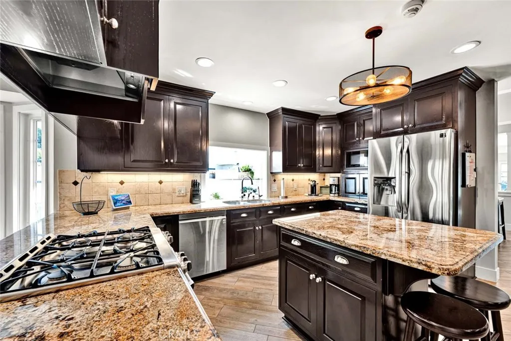 17525 Sunwest Circle, Yorba Linda, California 92886 home-pic-6