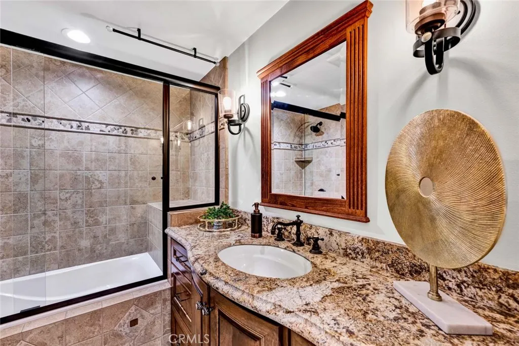 17525 Sunwest Circle, Yorba Linda, California 92886 home-pic-16