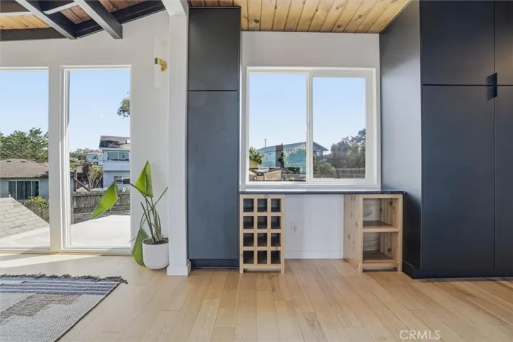 Kitchen has extra storage