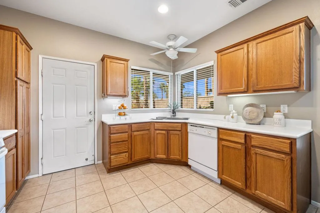 78512 Glastonbury Way, Palm Desert, California 92211 home-pic-14