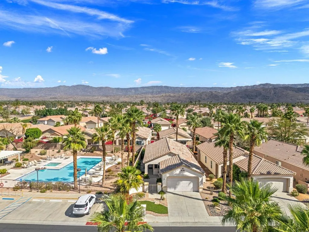 78512 Glastonbury Way, Palm Desert, California 92211 home-pic-36