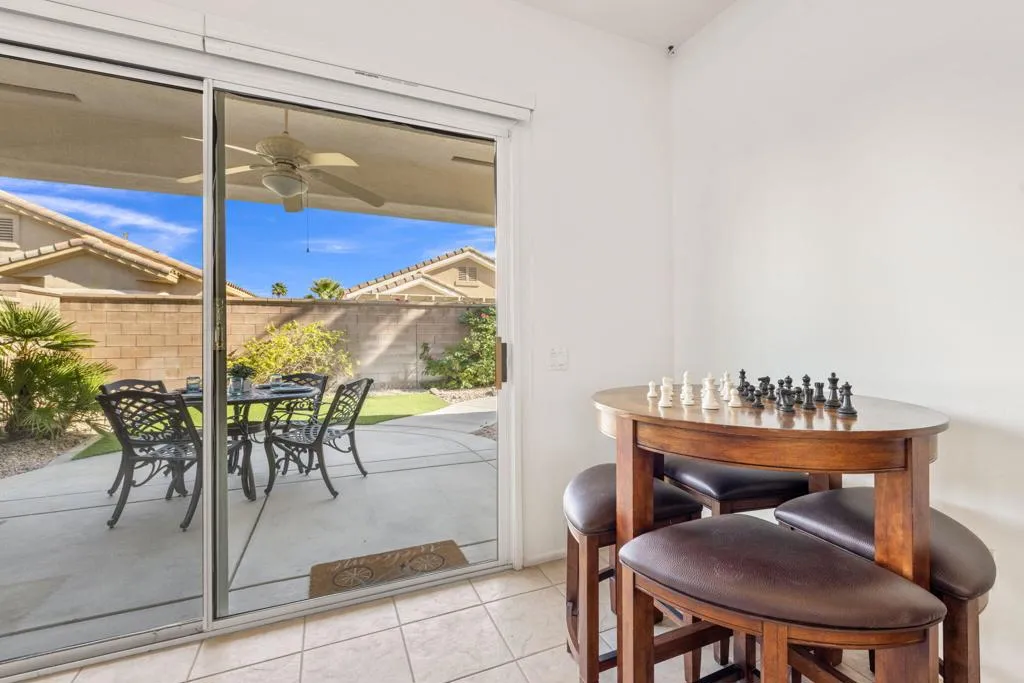 78512 Glastonbury Way, Palm Desert, California 92211 home-pic-18