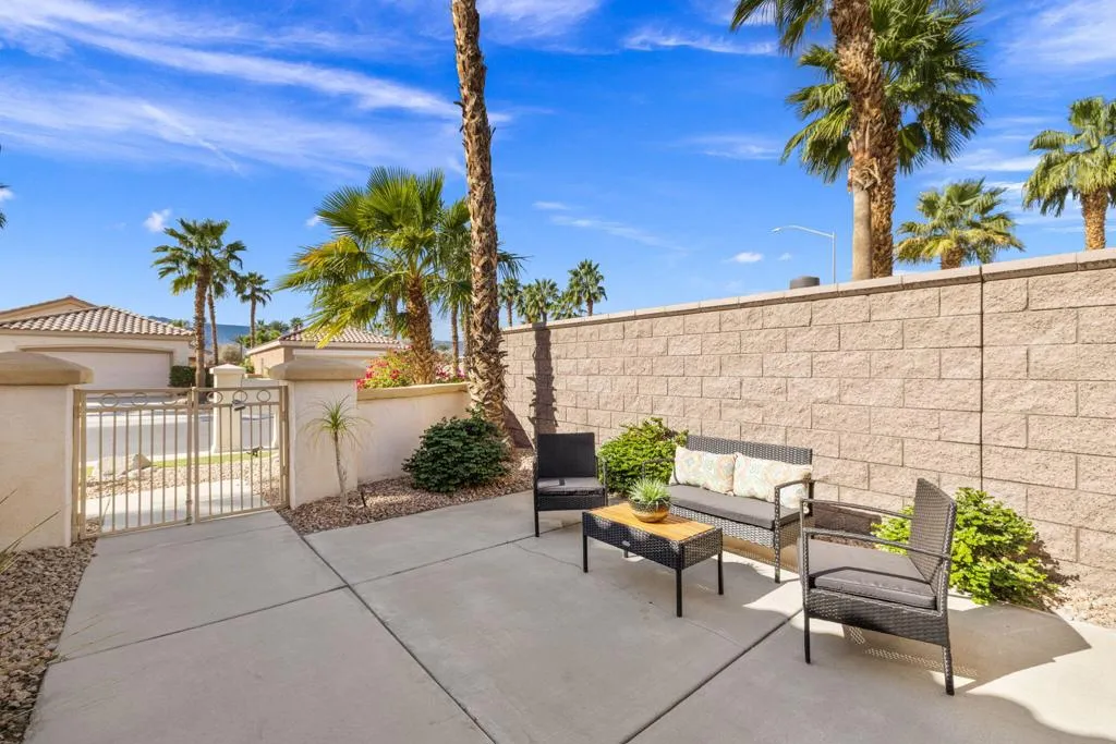 78512 Glastonbury Way, Palm Desert, California 92211 home-pic-7