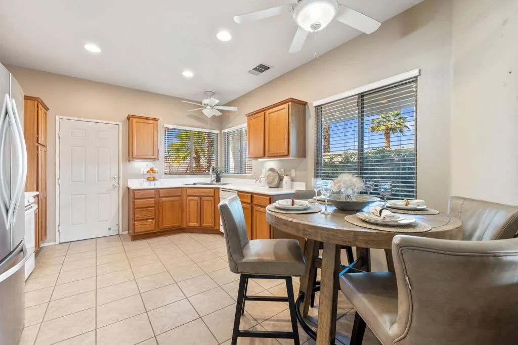 78512 Glastonbury Way, Palm Desert, California 92211 home-pic-13