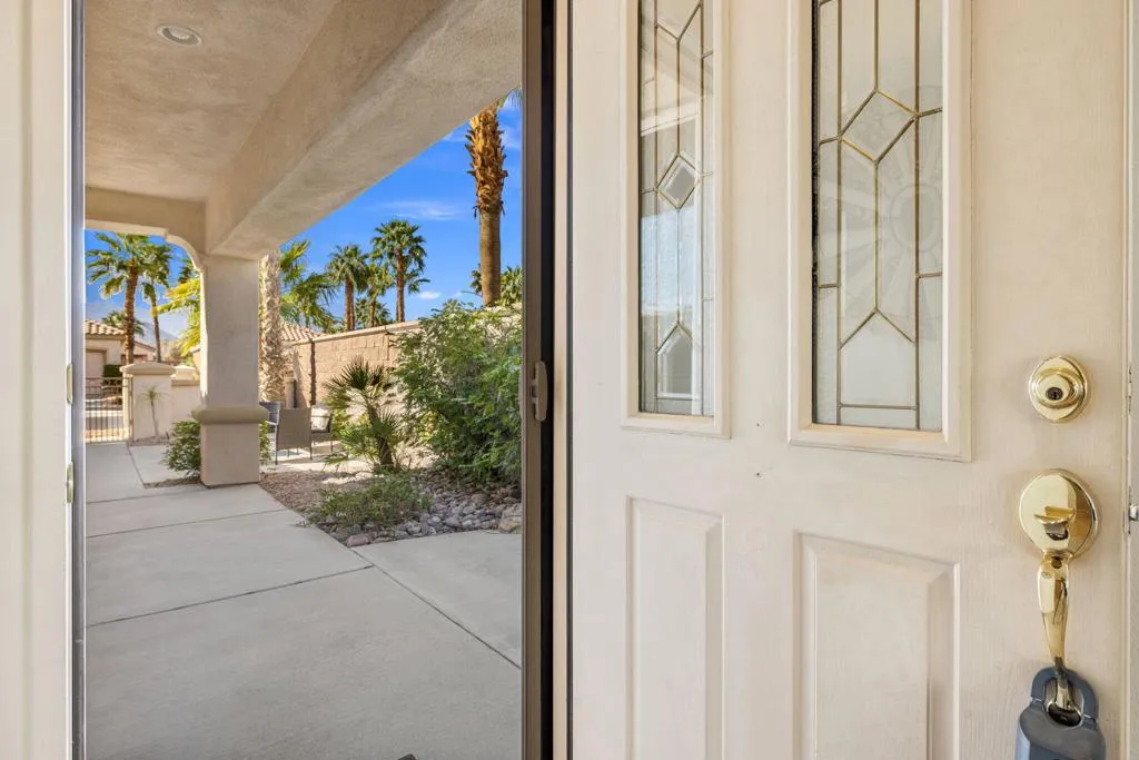 78512 Glastonbury Way, Palm Desert, California 92211 home-pic-9