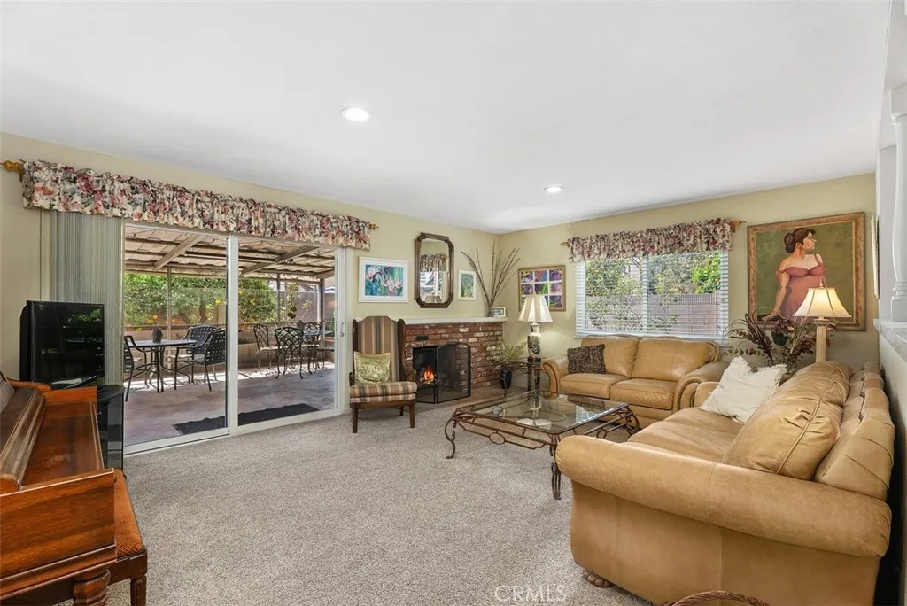 4282 Crystal, Cypress, California 90630 home-pic-6