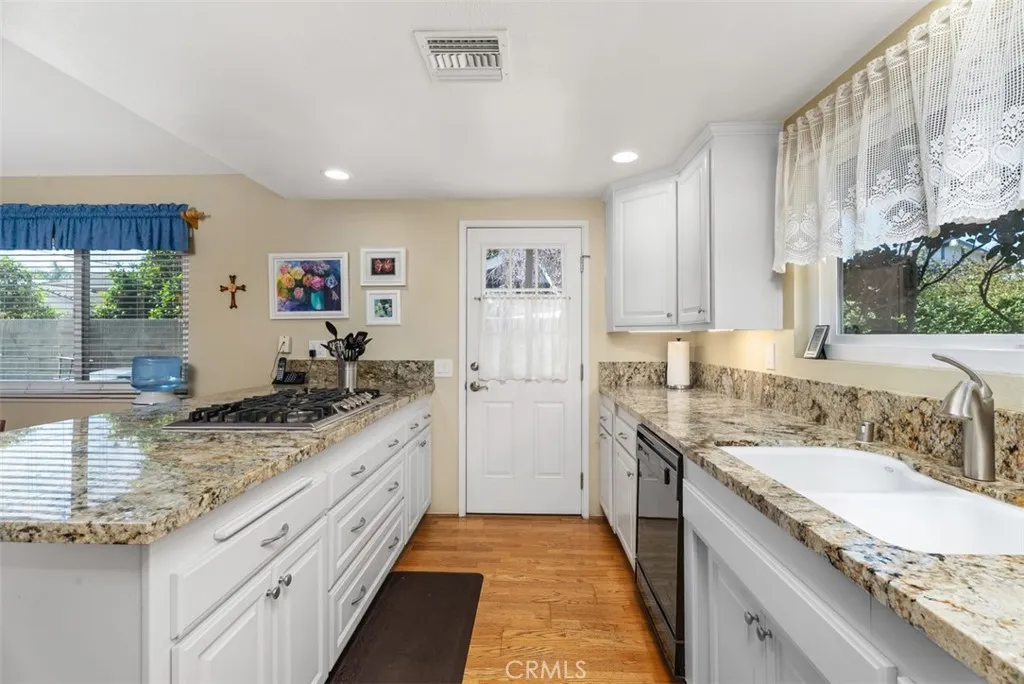 4282 Crystal, Cypress, California 90630 home-pic-14