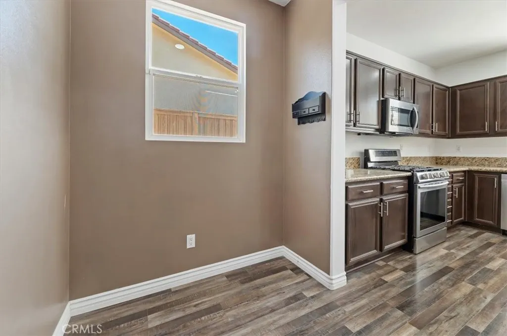 34073 Corktree, Lake Elsinore, California 92532 home-pic-19