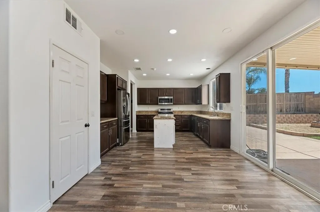 34073 Corktree, Lake Elsinore, California 92532 home-pic-13