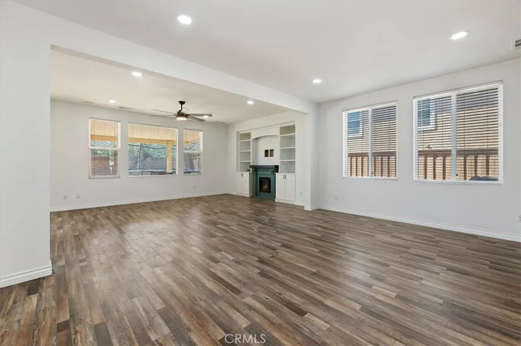 34073 Corktree, Lake Elsinore, California 92532 home-pic-7