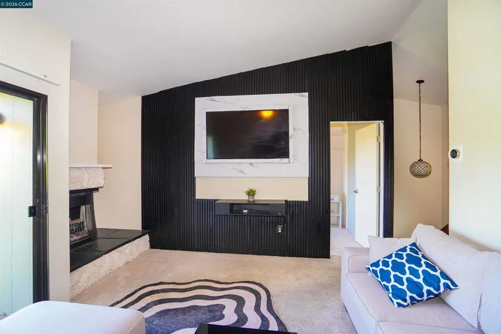 1608 1608 Ashwood Drive, Martinez, California 94553 home-pic-6