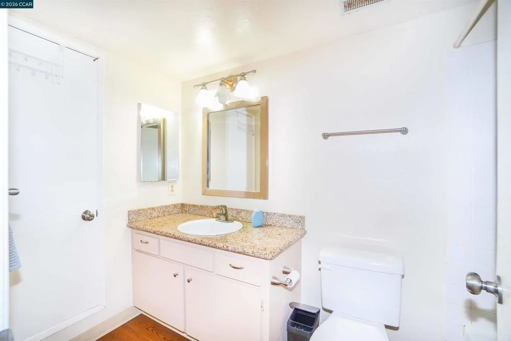 1608 1608 Ashwood Drive, Martinez, California 94553 home-pic-26
