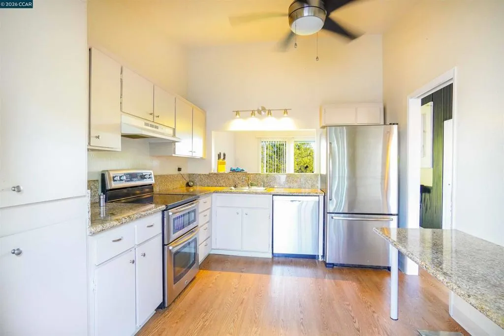 1608 1608 Ashwood Drive, Martinez, California 94553 home-pic-11