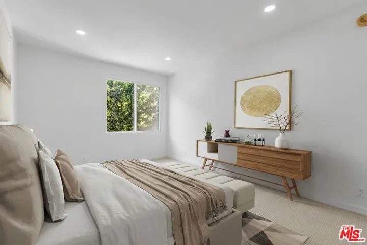 guest bdrm AI staged