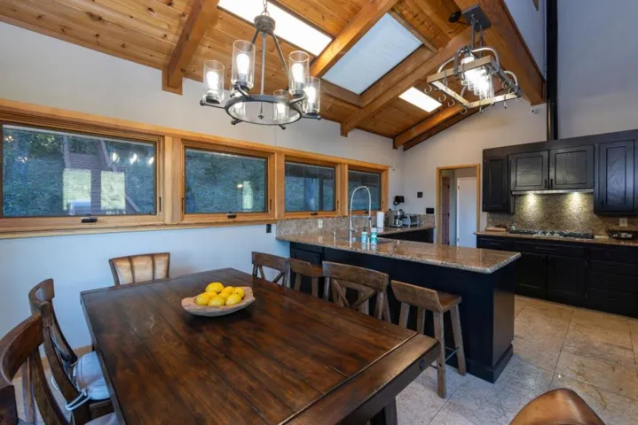 22125 Miller Ridge Road, Los Gatos, California 95033