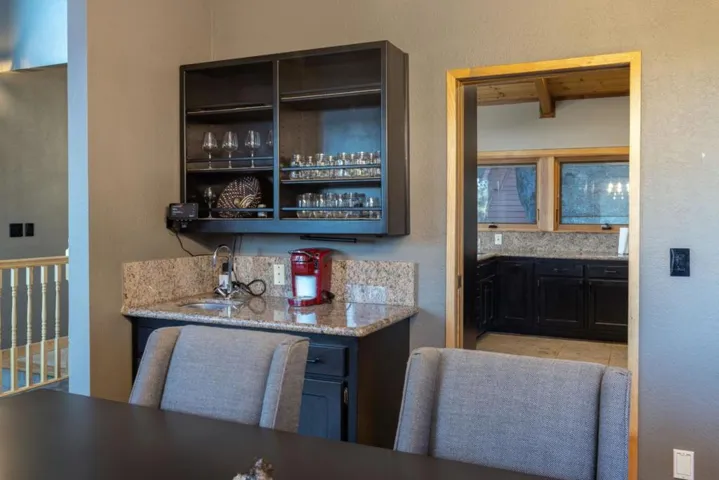22125 Miller Ridge Road, Los Gatos, California 95033