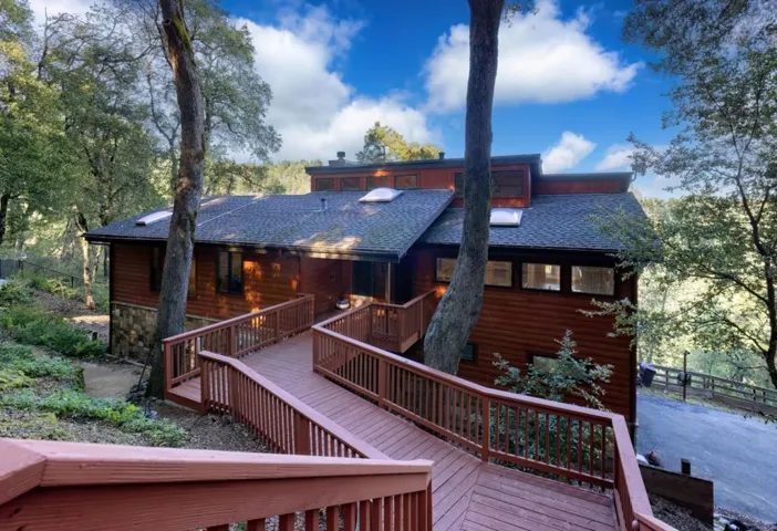 22125 Miller Ridge Road, Los Gatos, California 95033