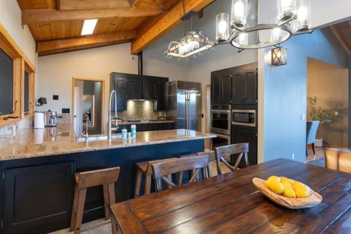 22125 Miller Ridge Road, Los Gatos, California 95033