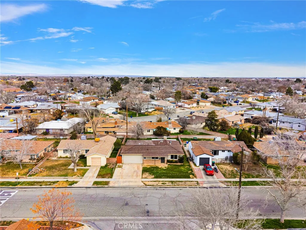 1289 Boyden, Lancaster, California 93534 home-pic-33