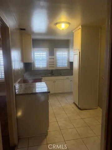 Unit 1 kitchen