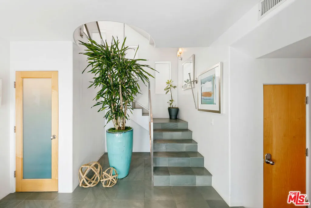 1341 Palisades Beach Road, Santa Monica, California 90401 — photo 5