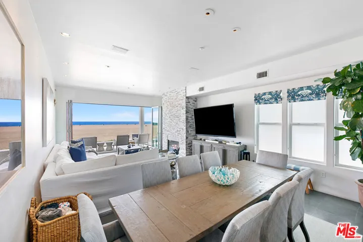 1341 Palisades Beach Road, Santa Monica, California 90401