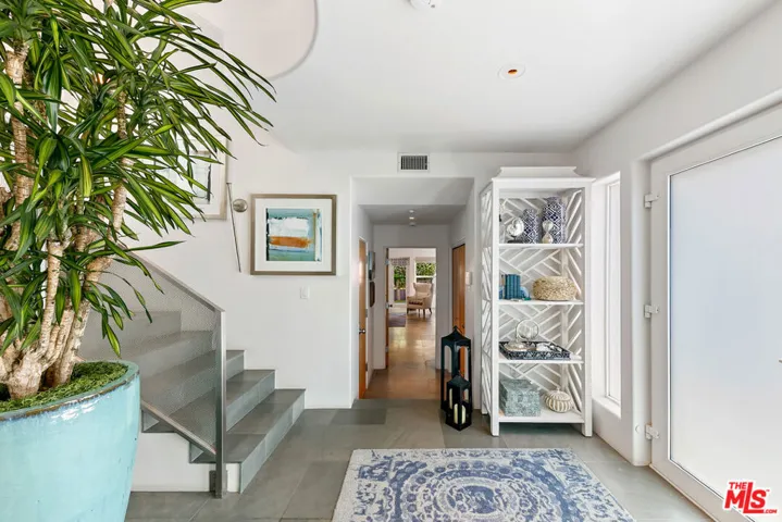 1341 Palisades Beach Road, Santa Monica, California 90401