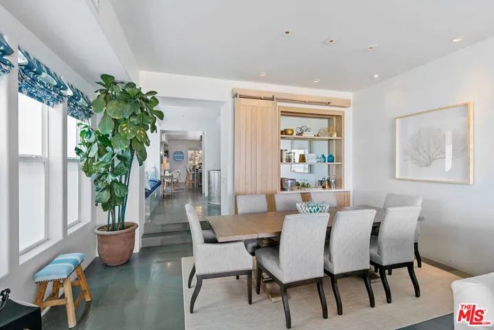 1341 Palisades Beach Road, Santa Monica, California 90401