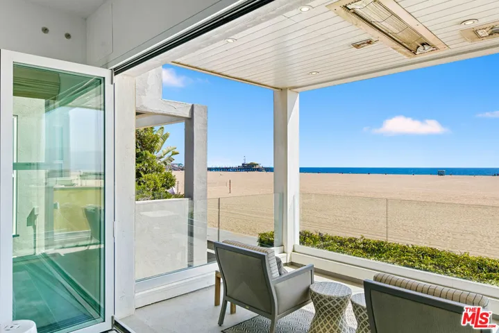 1341 Palisades Beach Road, Santa Monica, California 90401