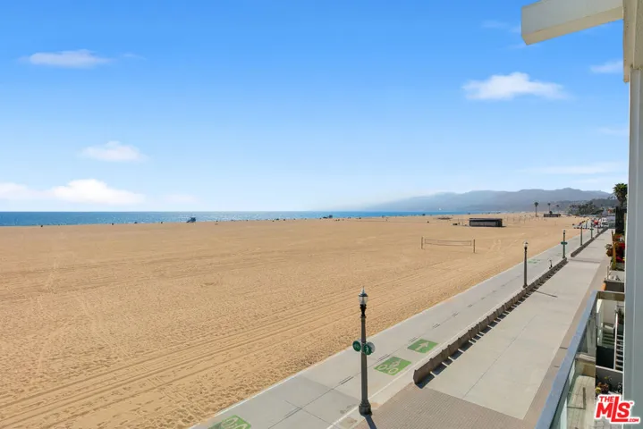 1341 Palisades Beach Road, Santa Monica, California 90401