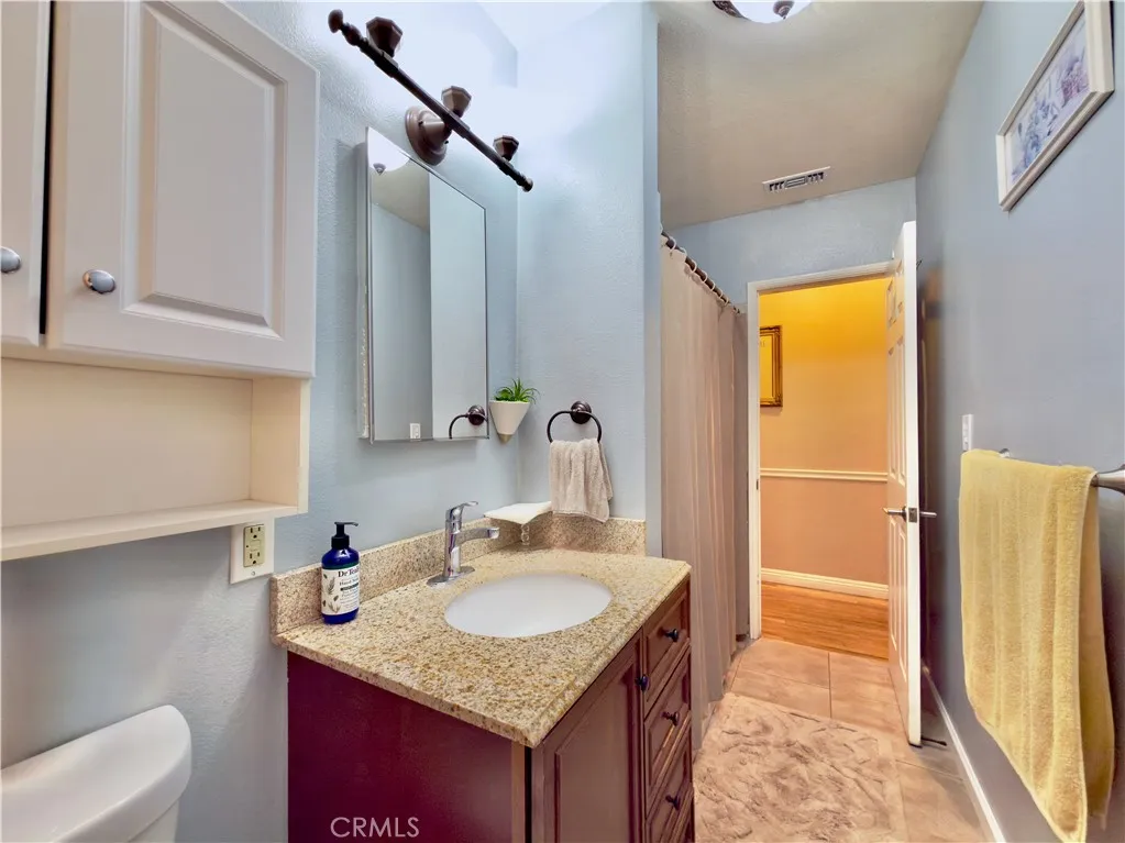 618 N Lazard, San Fernando, California 91340 home-pic-10