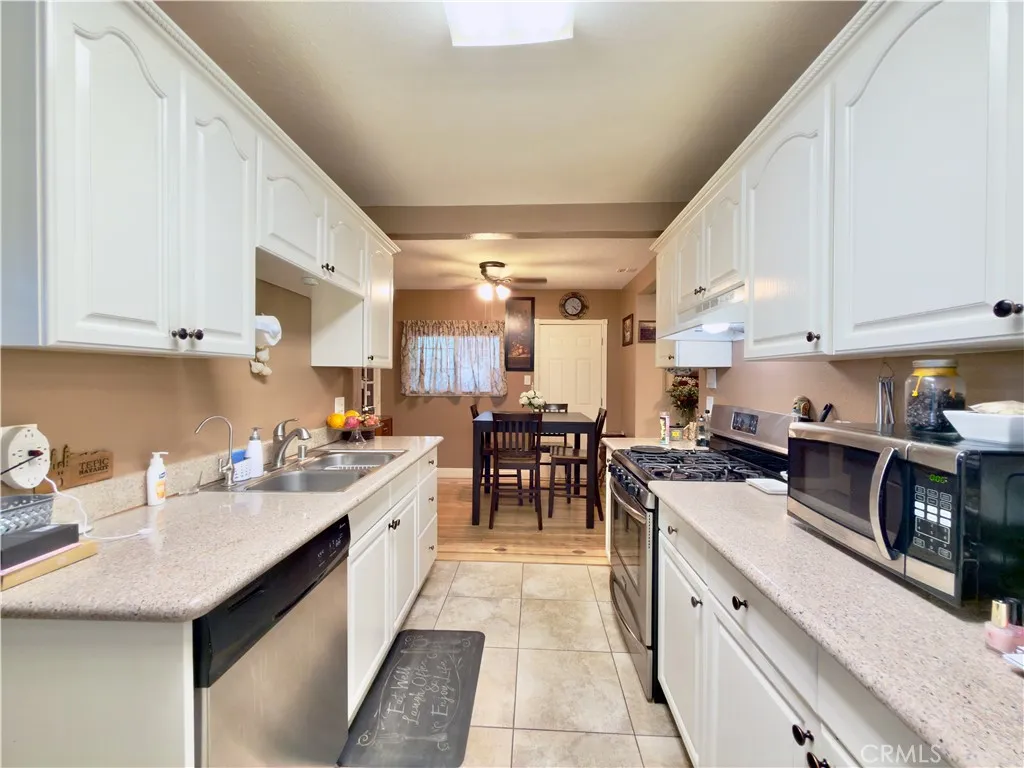 618 N Lazard, San Fernando, California 91340 home-pic-4