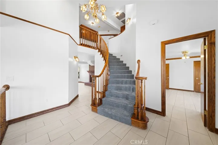 Spiral staircase at entry
