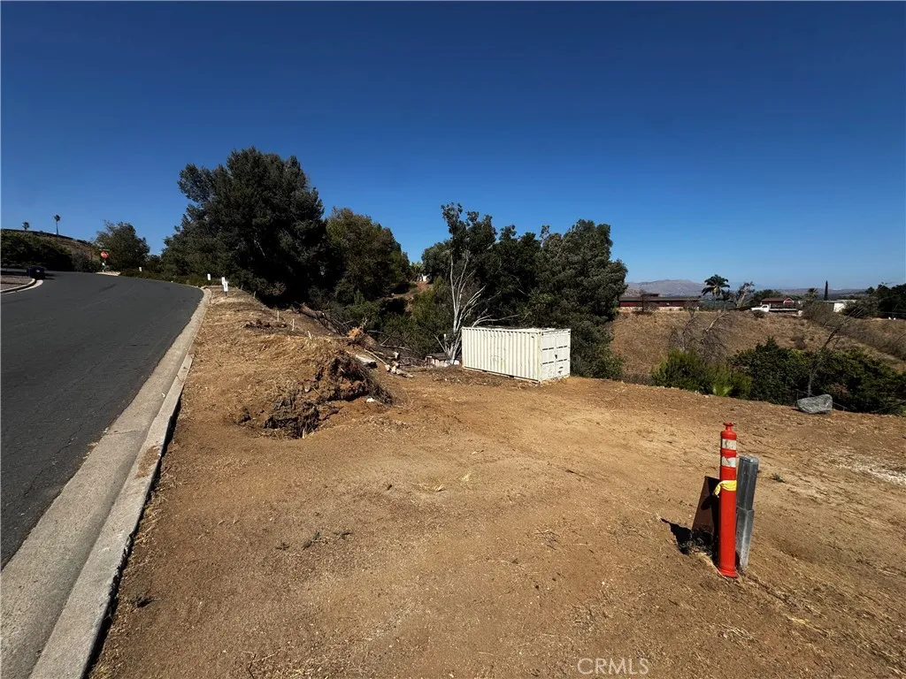 186140 005 Avenida Juan Bautista, Jurupa Valley, California 92509 — photo 5