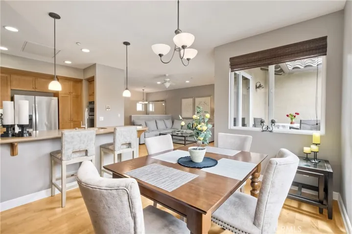 Cozy open dining area.