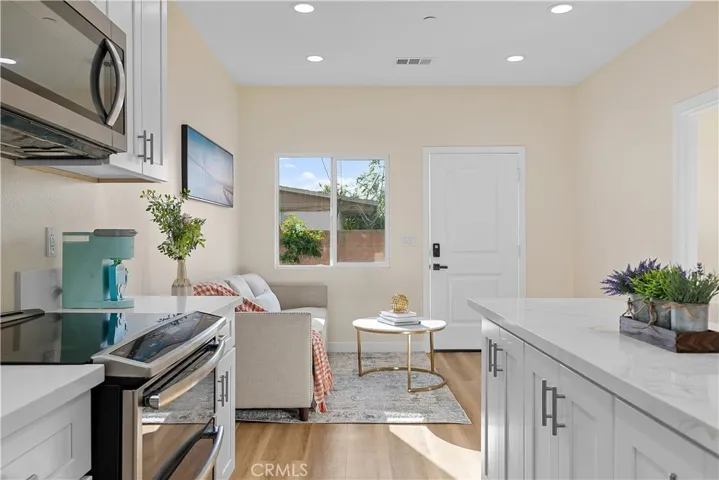 11175 Palmwood Living Area