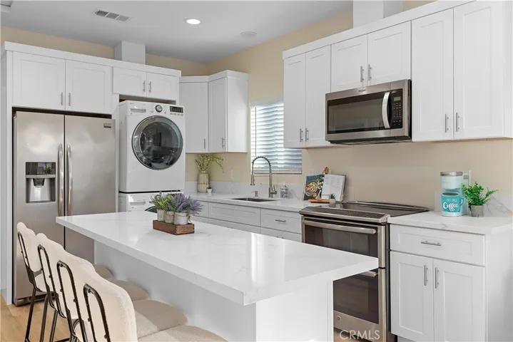 11175 Palmwood Living Area