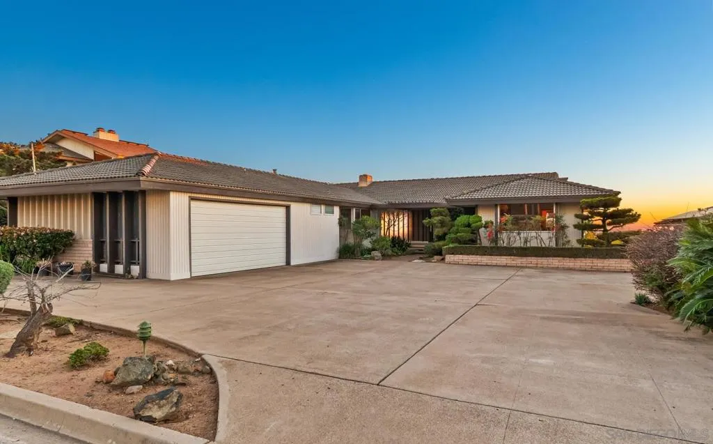 5868 Overlake Ave, San Diego, California 92120 home-pic-1