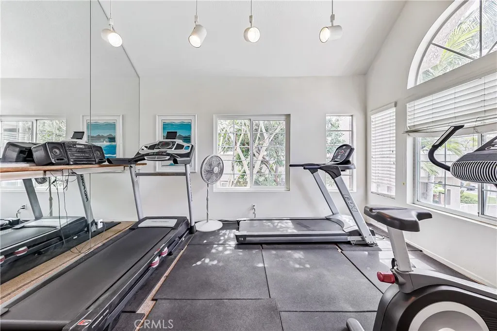 4561 Warner, Huntington Beach, California 92649 home-pic-38