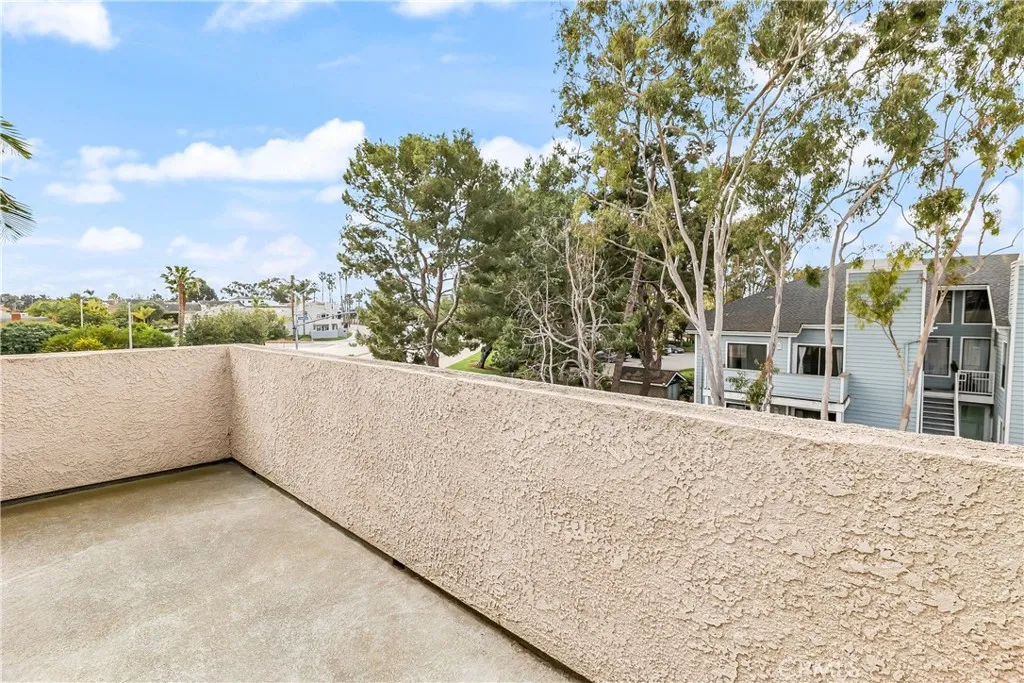 4561 Warner, Huntington Beach, California 92649 home-pic-16