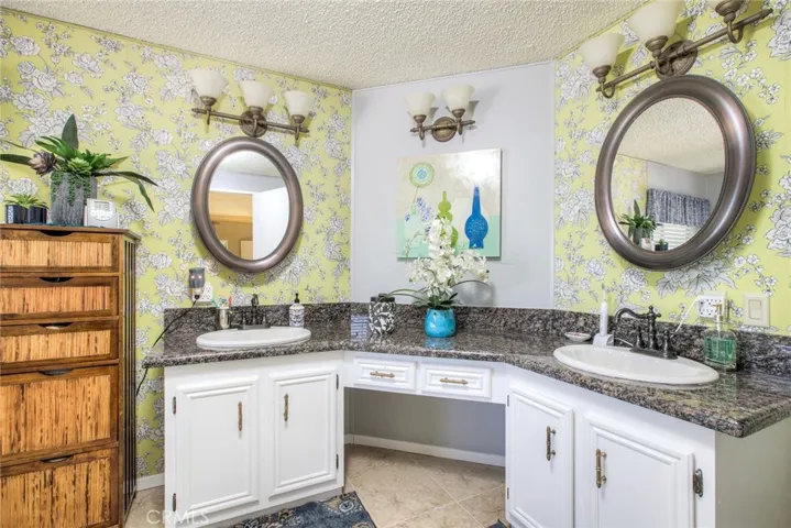 Dual Sink Primary Bathroom