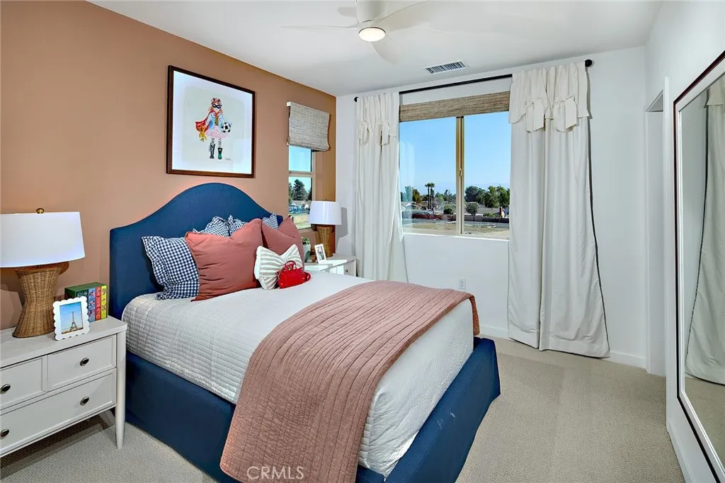 1305 W North Pinecrest, Ontario, California 91762 home-pic-12