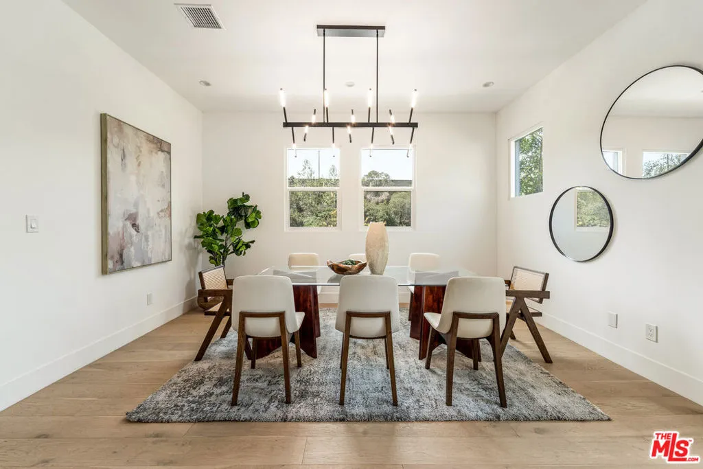 350 Mount Carmel Dr, Glendale, California 91206 home-pic-8