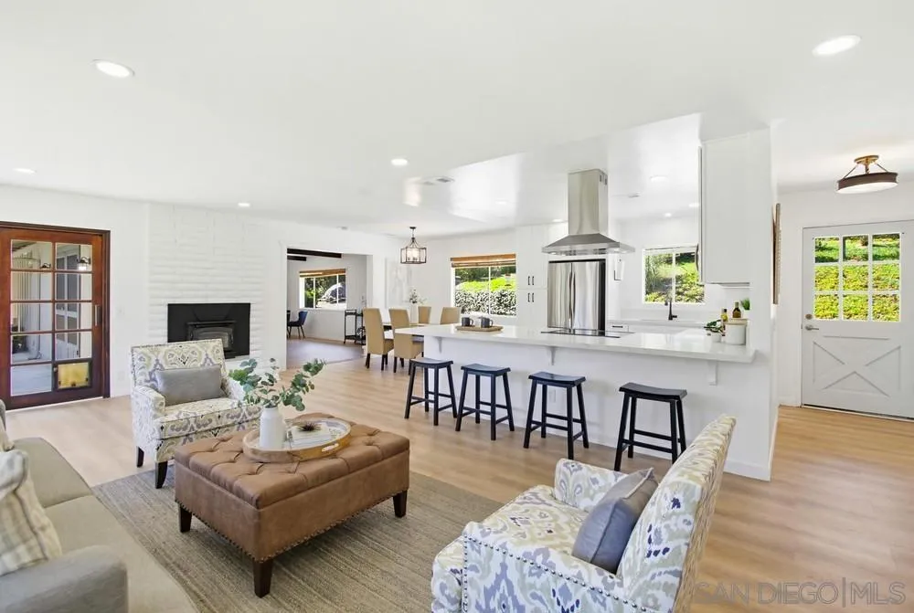 2824 Olive Hill Road, Fallbrook, California 92028 home-pic-1