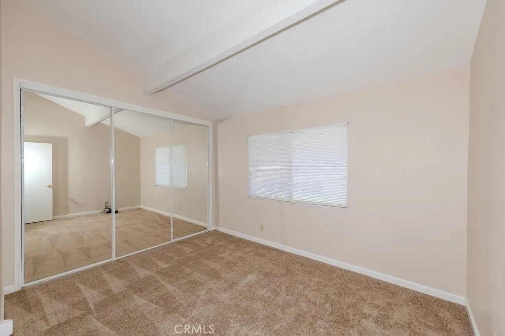 3 of 4 bedrooms faces fron