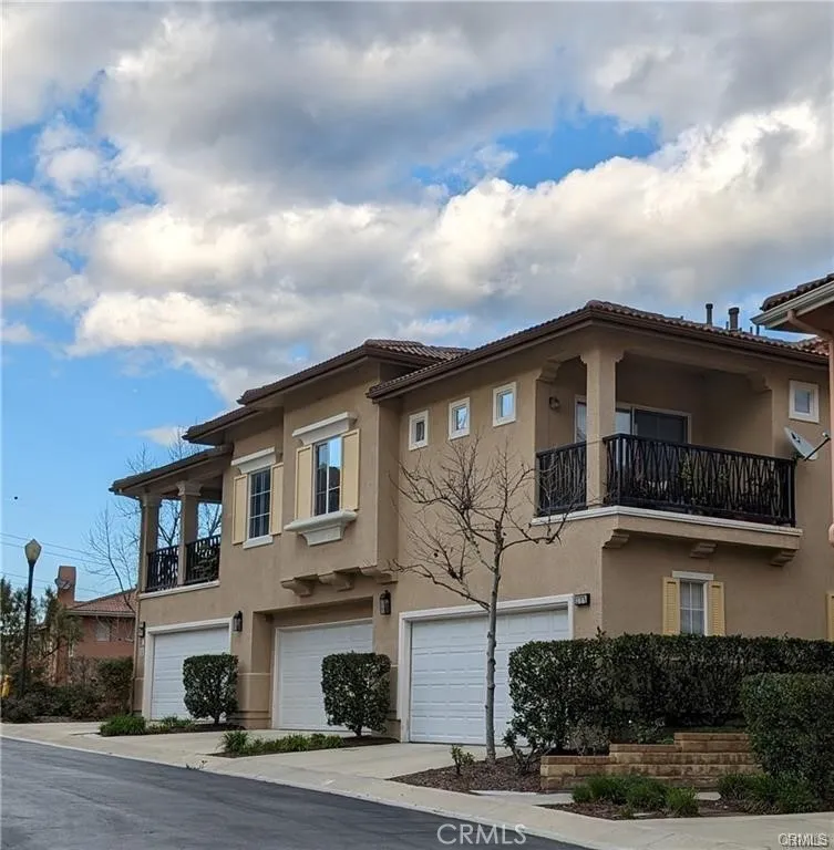 27976 Trillium Lane, Valencia, California 91354 home-pic-1