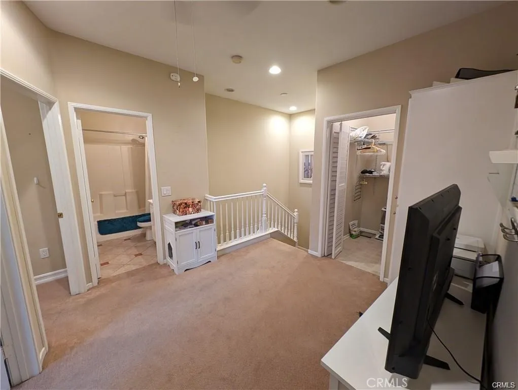 27976 Trillium Lane, Valencia, California 91354 home-pic-9